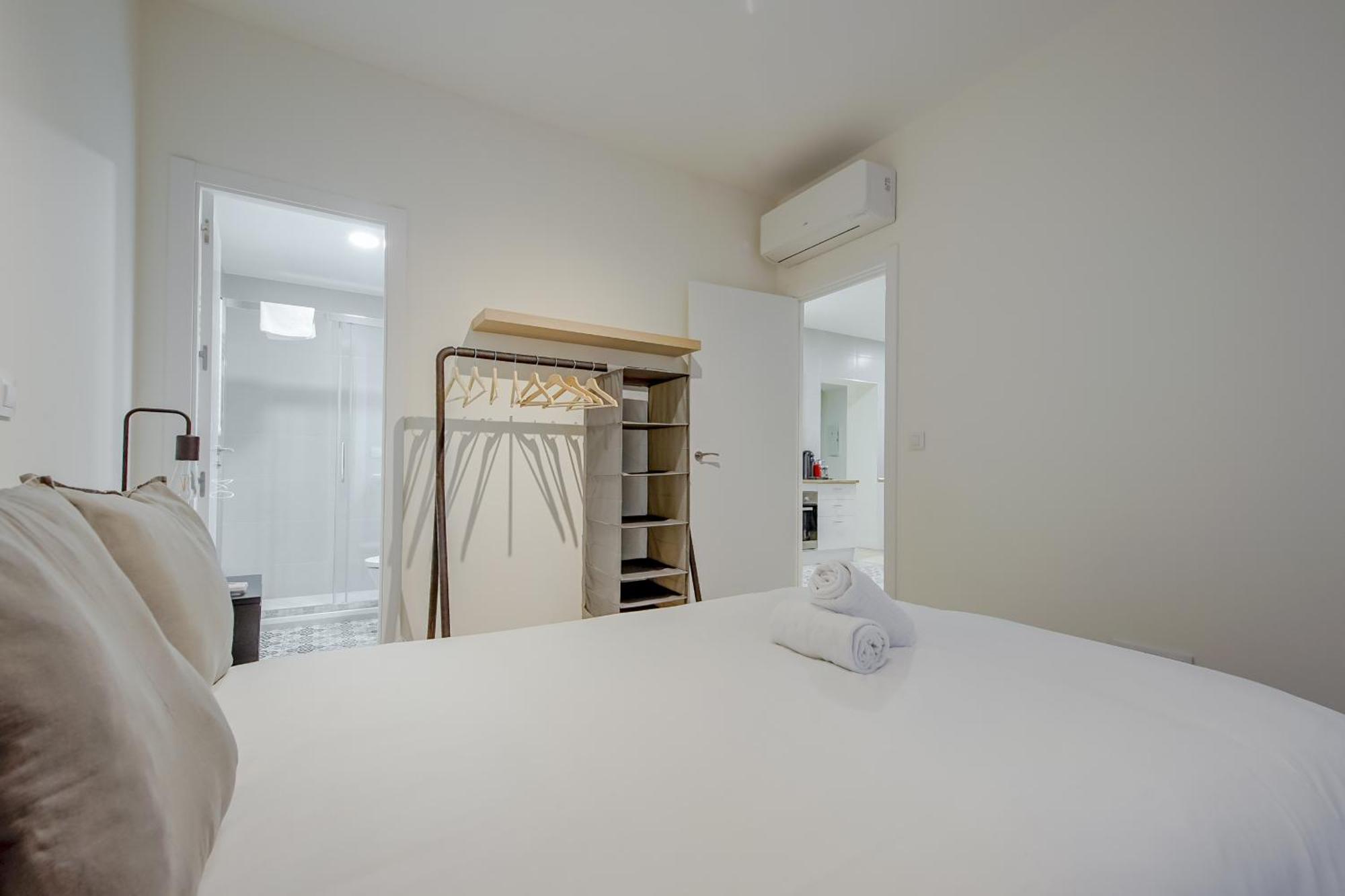 Cozy&New Apartment Para 6Pax En La Plaza De Tirso - Madrid E1 Exteriör bild